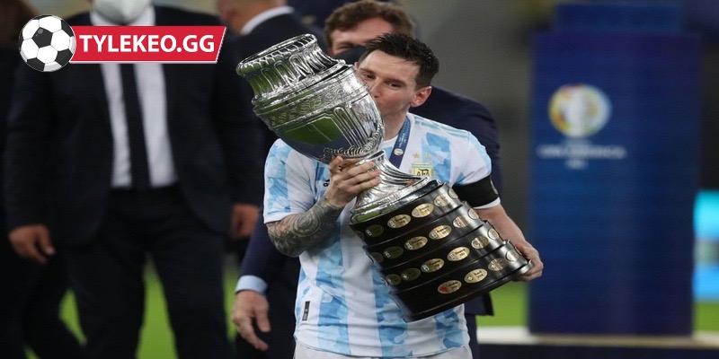  Sơ lược tiểu sử của “chân sút vàng” Lionel Messi 